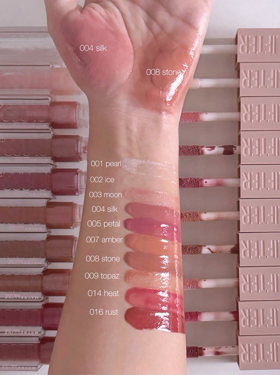 ฮึ่ยแก!!! เจอลิปกลอสที่คนปากแห้งต้องมีติดกระเป๋าอะ 🥹💖
Maybelline Lifter Gloss ฉ่ำ! ฟู! ไม่เหนอะ! มีไฮยาบำรุงในตัว ทาแล้วปากนุ่มฟูเหมือนตื่นมาฉ่ำแต่เกิด 💧
สีสุภาพ ทาได้ทุกวัน ป้ายยาไวๆ ให้ดูไม่ตั้งใจขาย แต่เพื่อนต้องอยากกดซื้อแน่นอน ชั้นรักกก 10/10 ไปตำ!