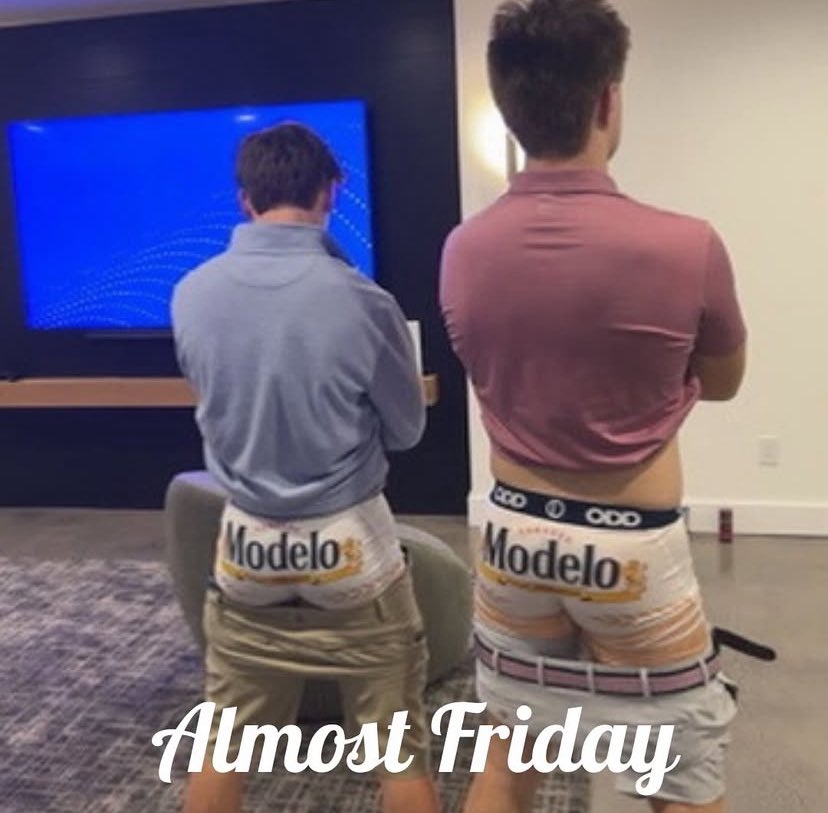 Modelo Bro Butts 🍑