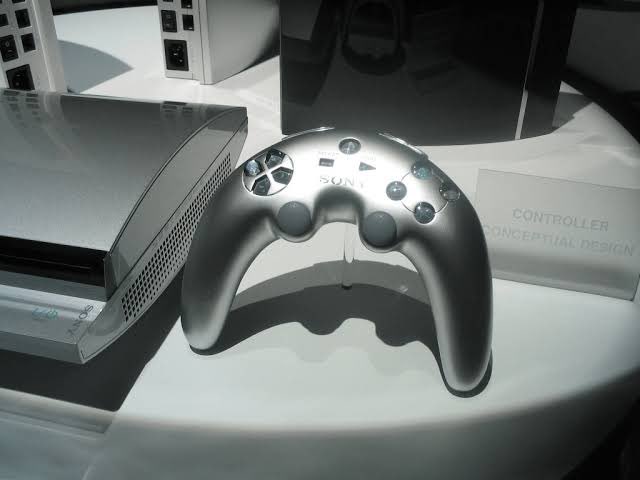 the PS3’s prototype controller, a design mockup, unveiled with the console at E3 2005.
