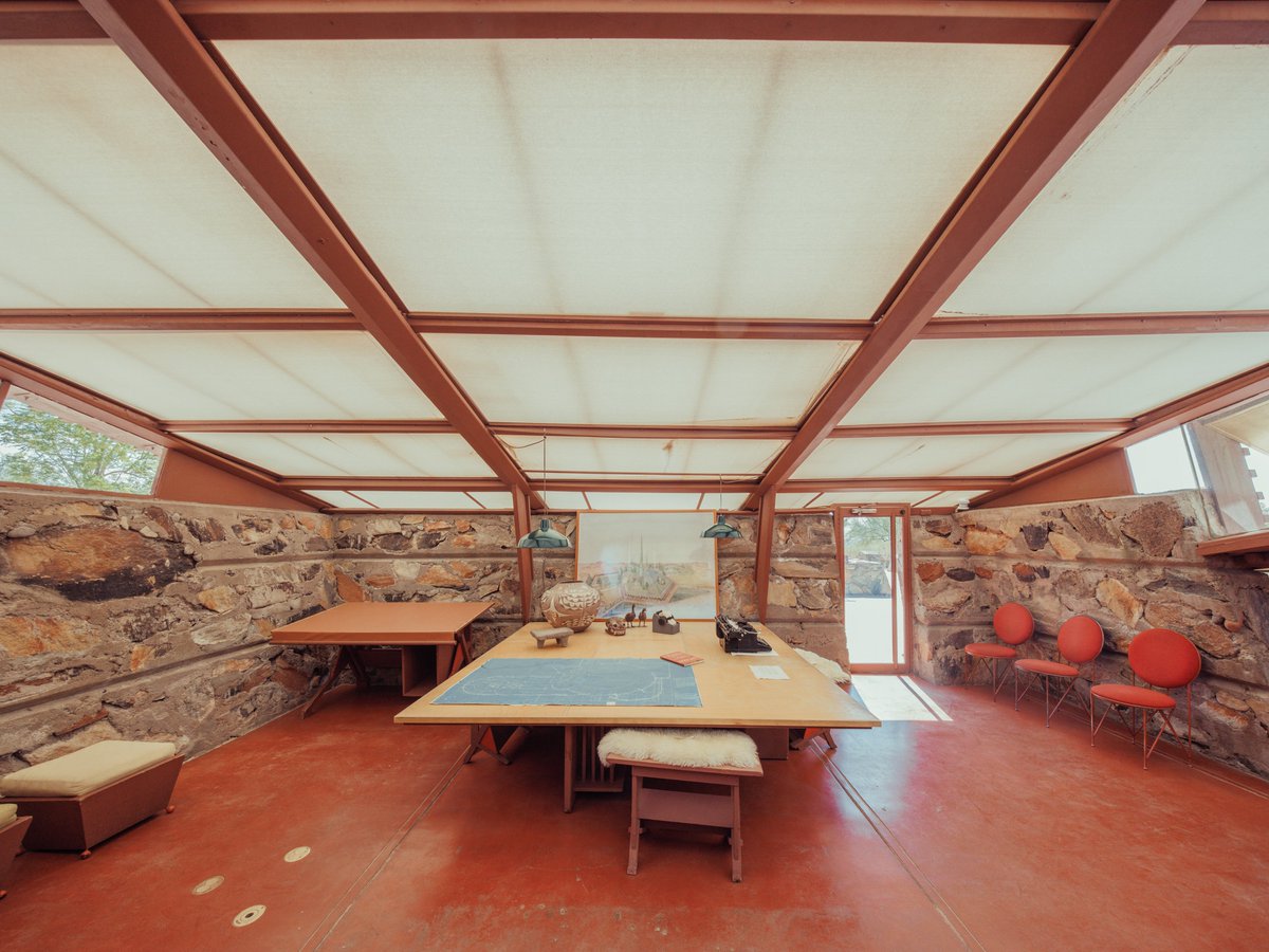kotecinho's tweet photo. Taliesnin West

Architecture: Frank Loyd Wright

Scottsdale, AZ, 2024