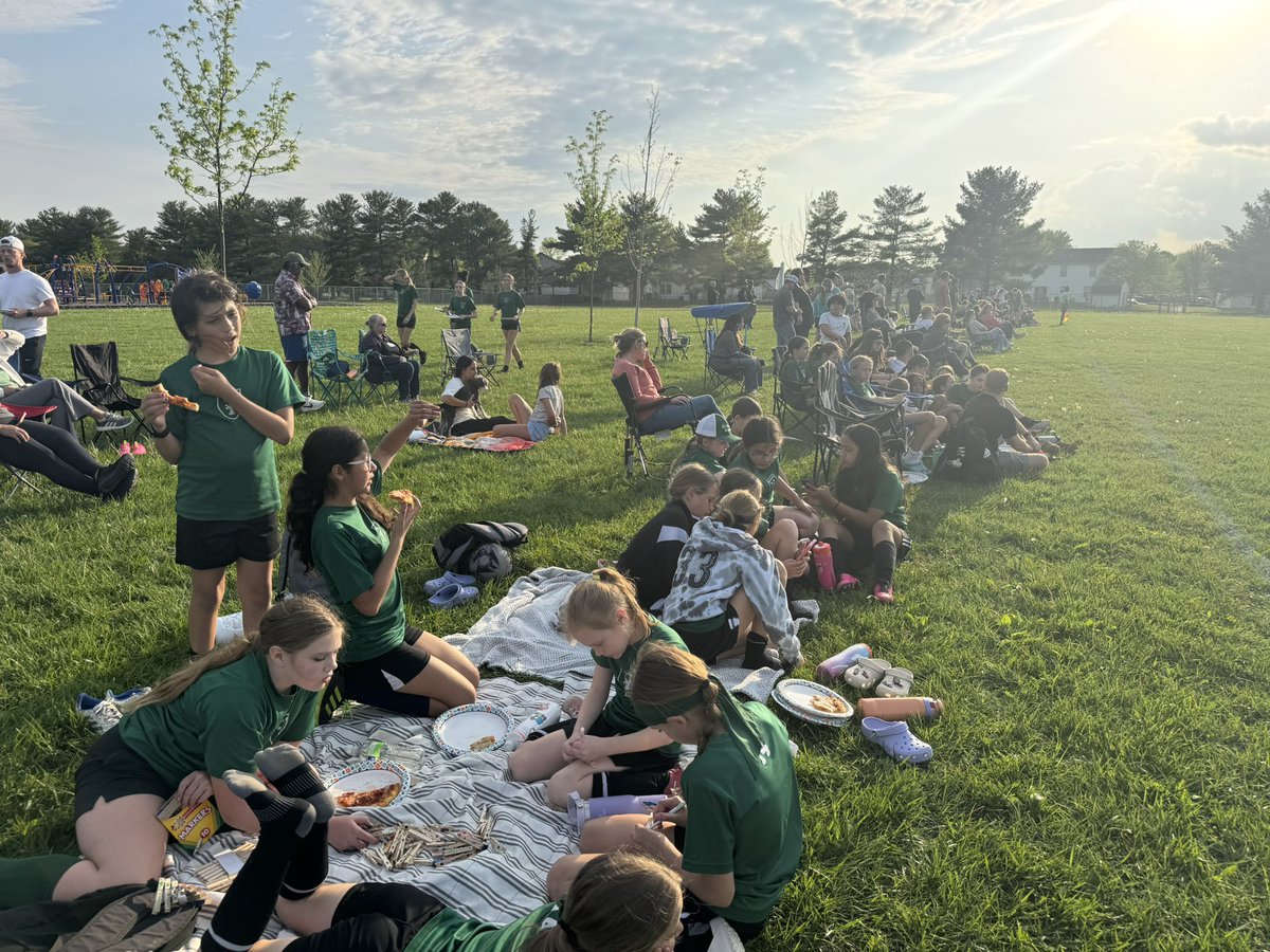 WestsideFC2002's tweet photo. Support for the u15 girls Presidents Cup game last night was incredible with over 115 players in attendance! #WestsideIsTheBestSide #WeAreWestside #WeAreUnited #Westside4Life #WestsideUnited https://t.co/VdNuPMutv3