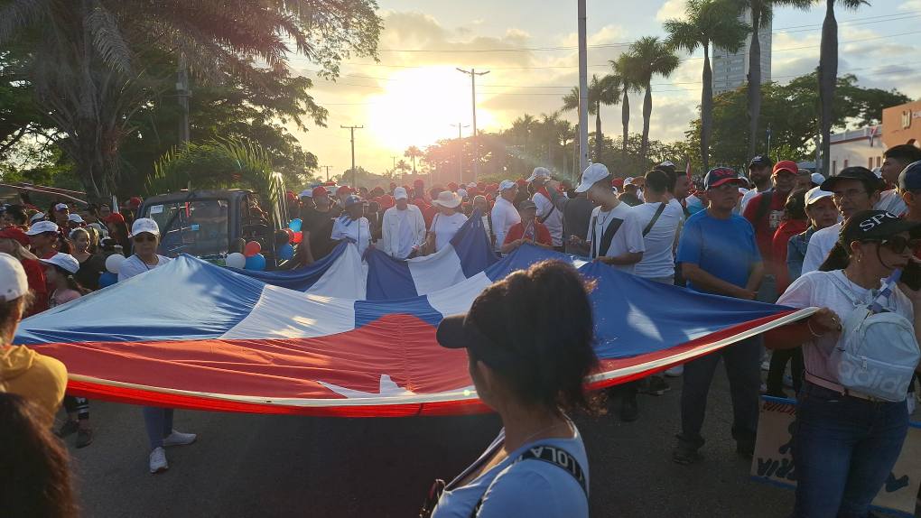 📷Desde la cuna de El Mayor #Camagüey presentes y unidos a 25 años del Concepto de Revolución de nuestro Líder Histórico #FidelPorSiempre, concepto que defenderemos hasta las últimas consecuencias por la Patria y las conquistas de la Revolución cubana. #PorCubaJuntosCreamos