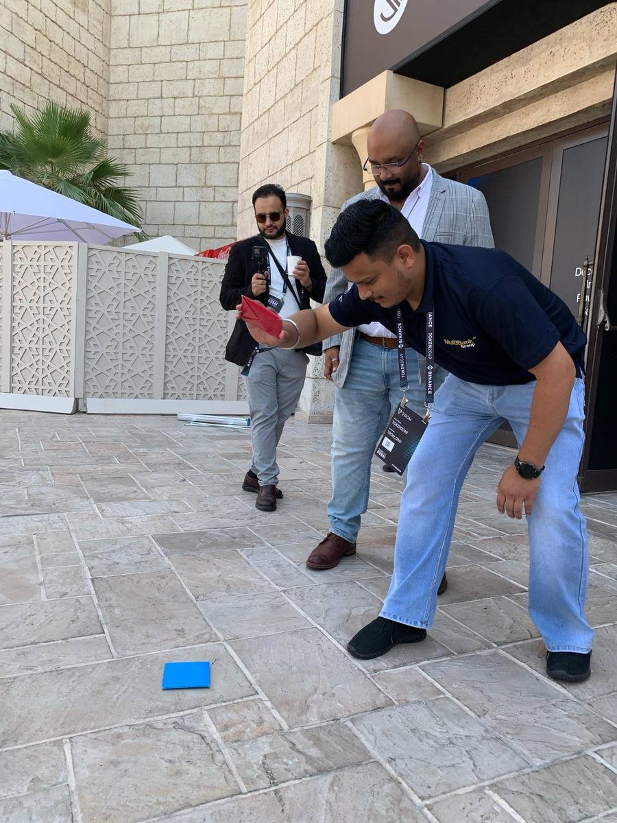 TokenDotGame's tweet photo. Squid Game meets Token2049

🟥 Ddakji, but make it Web3.

At Token2049, we’re not just building; we’re flipping tiles and onboarding degens IRL.

Catch us in the crowd. Win or get smacked. 👊🍌 https://t.co/XzsdsnSqne