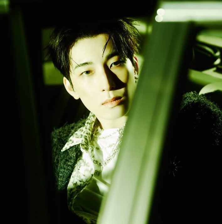 bluesofa_'s tweet photo. 다소동일인물로보임 https://t.co/04AG4ZGD9z