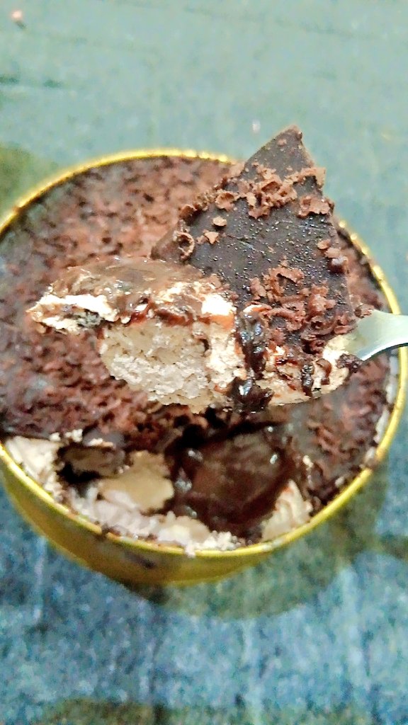 khattak_Zalanda's tweet photo. This is how I cope with stress, sadness, and migraines—#chocolateDream cake and tea to the rescue.
#LifeVibes https://t.co/xoFFXdBxIT