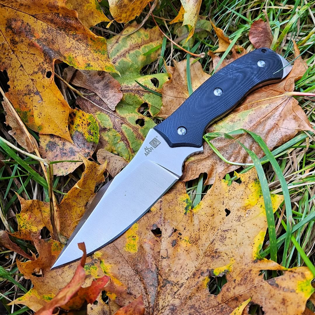 almarknives's tweet photo. Reliable when you need it most—the B-21.

Shop now: https://t.co/1G2AquBRox

📸: @knivesandbikes

#AlMarKnives #SERESeries #EDC #TheWarriorsEdge https://t.co/4BzjB9kxJq