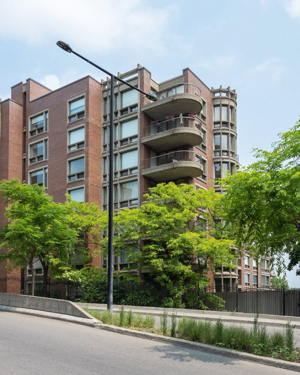 WestmountHomes's tweet photo. 3577 AV. ATWATER #1409 | VILLE-MARIE | $1,095,000 | #10361282

🛏️ 2+1 | 🛁 2+1 | 📐 1958

https://t.co/wcKHxOTdkp
https://t.co/y5HxdirX9q

Stunning, exceptionally bright corner unit in the Fort de la Montagne building. Enjoy a balcony with breathtaking city views. https://t.co/1gKBxyOcIS