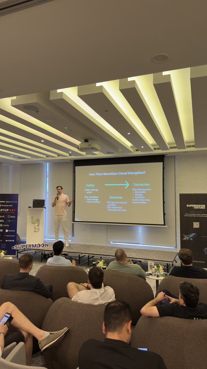 🟢 Brought you some live alpha from Dubai

<a href="/Tkachuk_science/">Konstantin Tkachuk</a> is on stage at @supermooncamp, breaking down how Titan turns idle bandwidth into real infrastructure cutting costs, scaling edge-first, and making DePIN actually work.

Not hype. 
Not theory. 
Just raw, live DePIN in