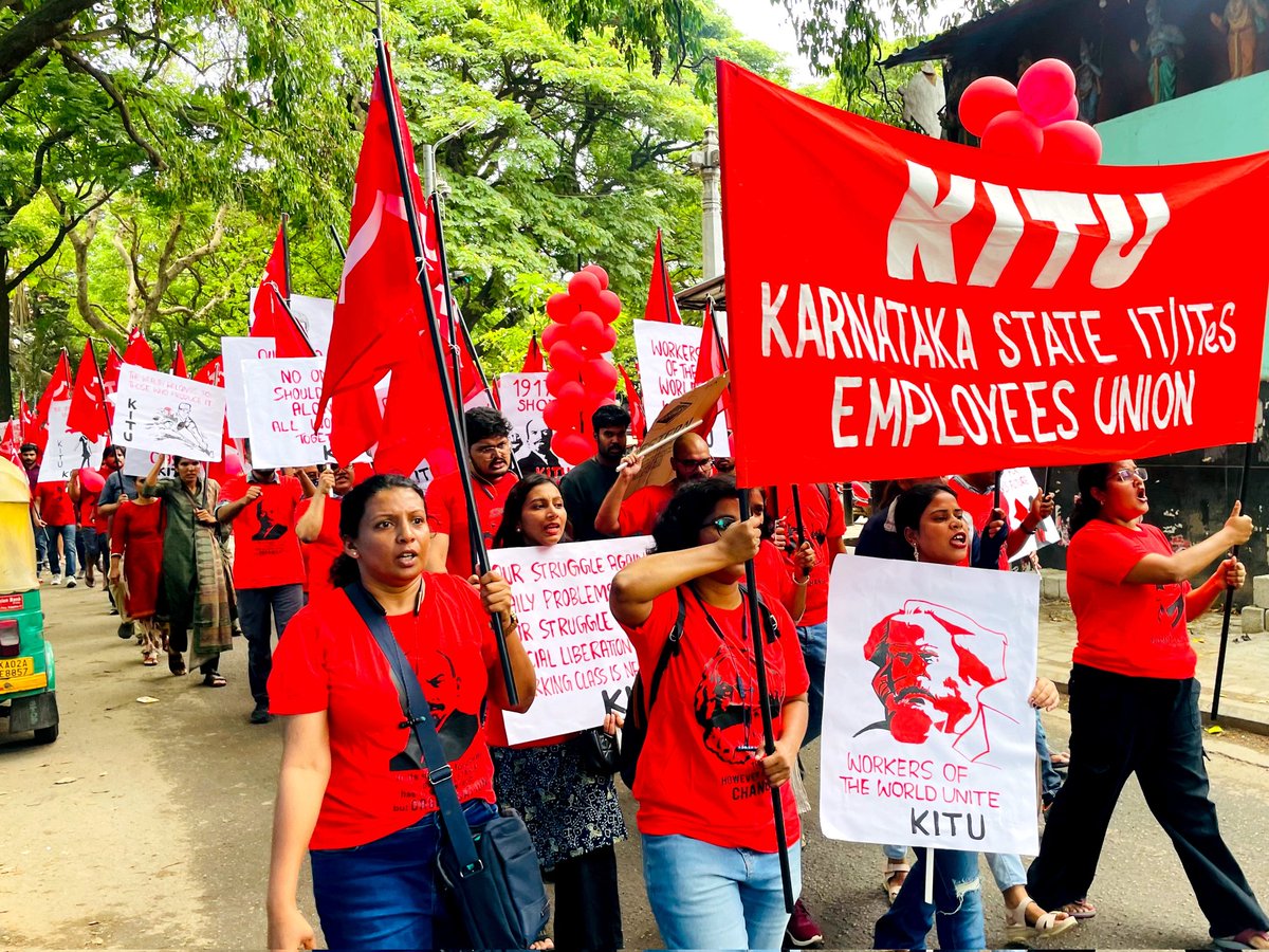Bangalore: #KITU May Day Rally

Hundreds of IT employees under the banner of Karnataka State IT/ITeS Employees Union (KITU) marched from Bangalore Town Hall to Freedom Park on the occasion of May Day
 
Long Live Working Class Unity
Long Live May Day