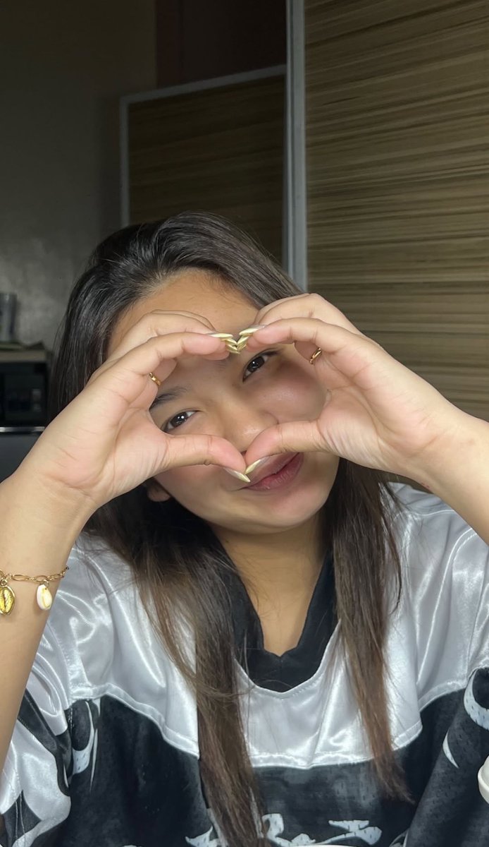 pretty rainlette ⋆ ᯓ★ ₊˚⊹♡

successful album launch for rainlette cutie!  

CALL ME KOLETTE