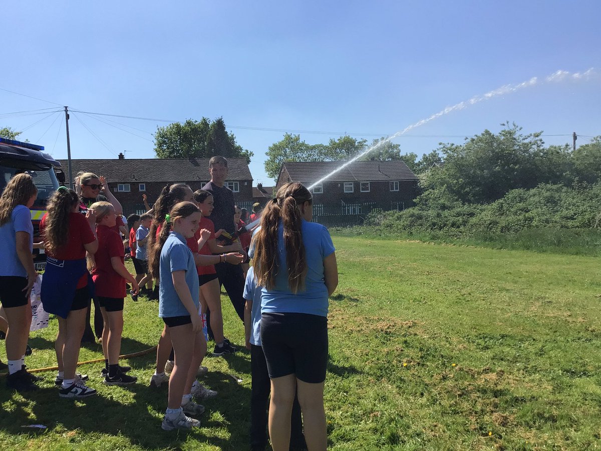 Dane Bank Primary School (@danebankps) on Twitter photo What an afternoon! Huge thanks to <a href="/hitsradiouk/">Hits Radio</a> and <a href="/cashforkids/">Cash for Kids</a> for coming to visit us this afternoon!! The children loved the music and the fire engines - particularly the cool water from the hoses on such a hot day! A great way to celebrate the amazing work of the charity! What an afternoon! Huge thanks to <a href="/hitsradiouk/">Hits Radio</a> and <a href="/cashforkids/">Cash for Kids</a> for coming to visit us this afternoon!! The children loved the music and the fire engines - particularly the cool water from the hoses on such a hot day! A great way to celebrate the amazing work of the charity!