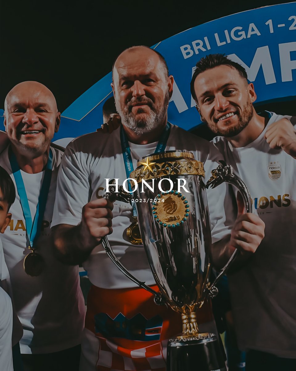 rememberpersib's tweet photo. VICTORIA, GLORIA, HONOR, TRIUMPHUS
Not just words, but the destiny of a legacy.
This year, the sky is blue... because PERSIB will rise.
rom the roar of the Flower City, we step not with fear, but with passion and pride. Because victory is not an opportunity It is already written. https://t.co/JIBH4xeCyl