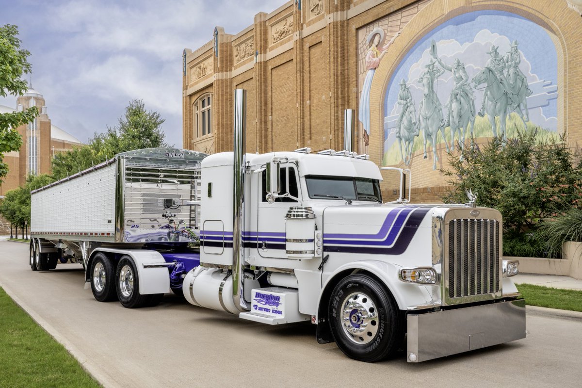 ShellRotella's tweet image. Starting May strong with our SuperRigs calendar feature 💪 Kevin Benson’s 2023 Peterbilt 389, Purple Grain, is a modern-day classic that’s built with pride and runs on #ShellRotella. After 22 years on the road, Kevin’s earned his spot in the calendar!