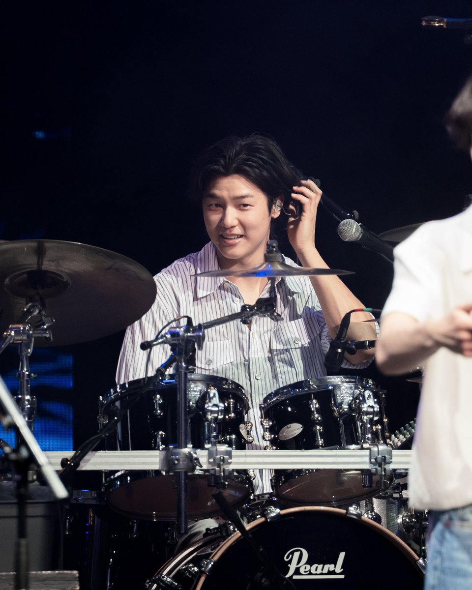 [📸 2025 CNBLUE LIVE – VOYAGE into X IN NORTH AMERICA]

Stage Special — Kang Min-Hyuk

#CNBLUE #씨엔블루 #VOYAGE_into_X
#VOYAGE_into_X_North_America