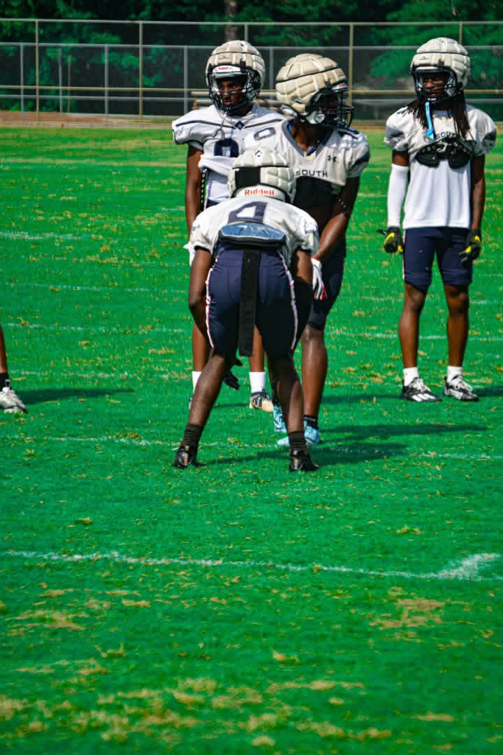 Sam Dolley (@thesamdolley) on Twitter photo Brick By Brick! First Day Out, Plenty More But We Workin๐ฏ๐ฏ #lastfirstride <a href="/CoachBryanLamar/">Bryan Lamar</a> <a href="/nickgrosso_1/">Coach Grosso</a> <a href="/zaymartin2410/">Coach Martin</a> Brick By Brick! First Day Out, Plenty More But We Workin๐ฏ๐ฏ #lastfirstride <a href="/CoachBryanLamar/">Bryan Lamar</a> <a href="/nickgrosso_1/">Coach Grosso</a> <a href="/zaymartin2410/">Coach Martin</a>