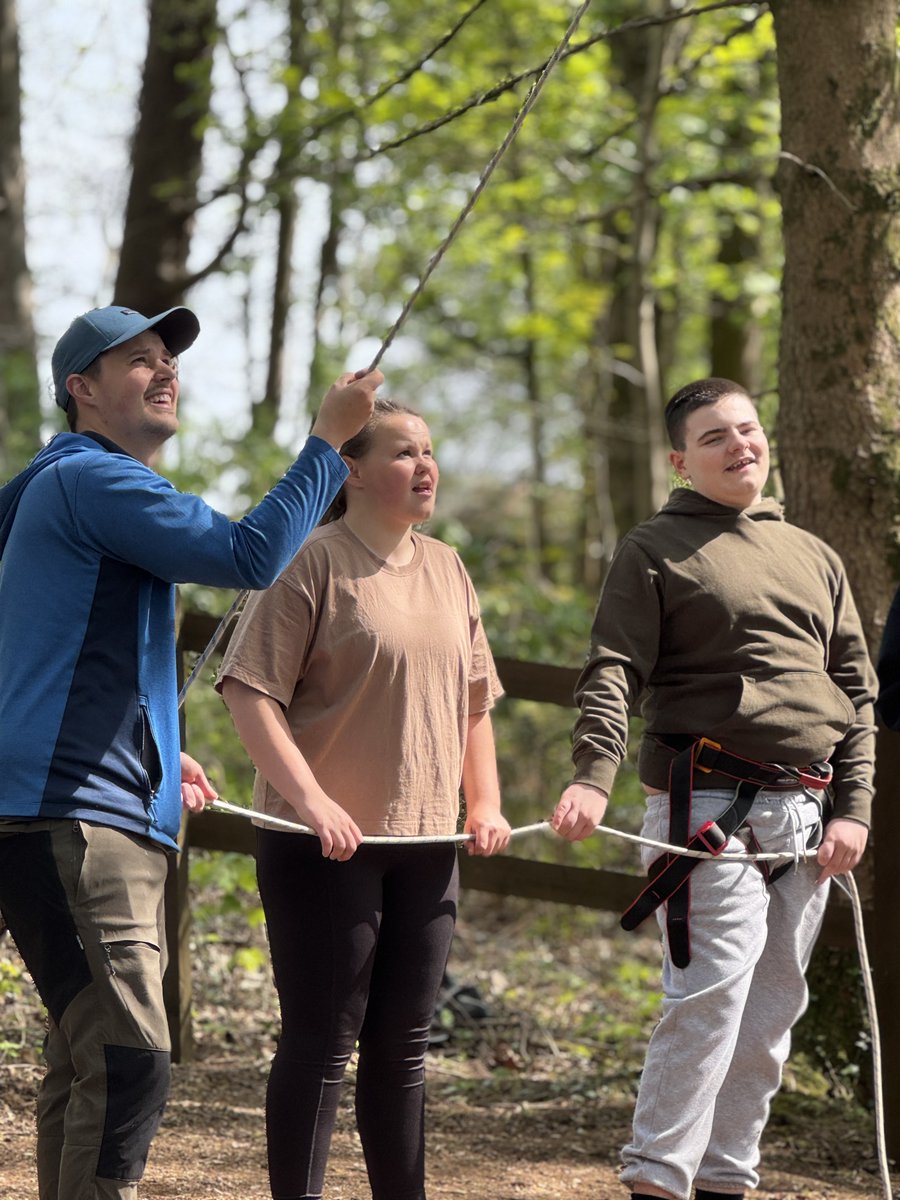 SUGowanbank's tweet photo. We've had a fantastic week of sunshine and smiles here at the centre!
We kicked things off with an amazing school residential with @AbercornSecSch - well done to all the pupils for everything you achieved.
#SchoolResidential #OutdoorLearning #ActivityCentre https://t.co/4RQ7hKKN9G