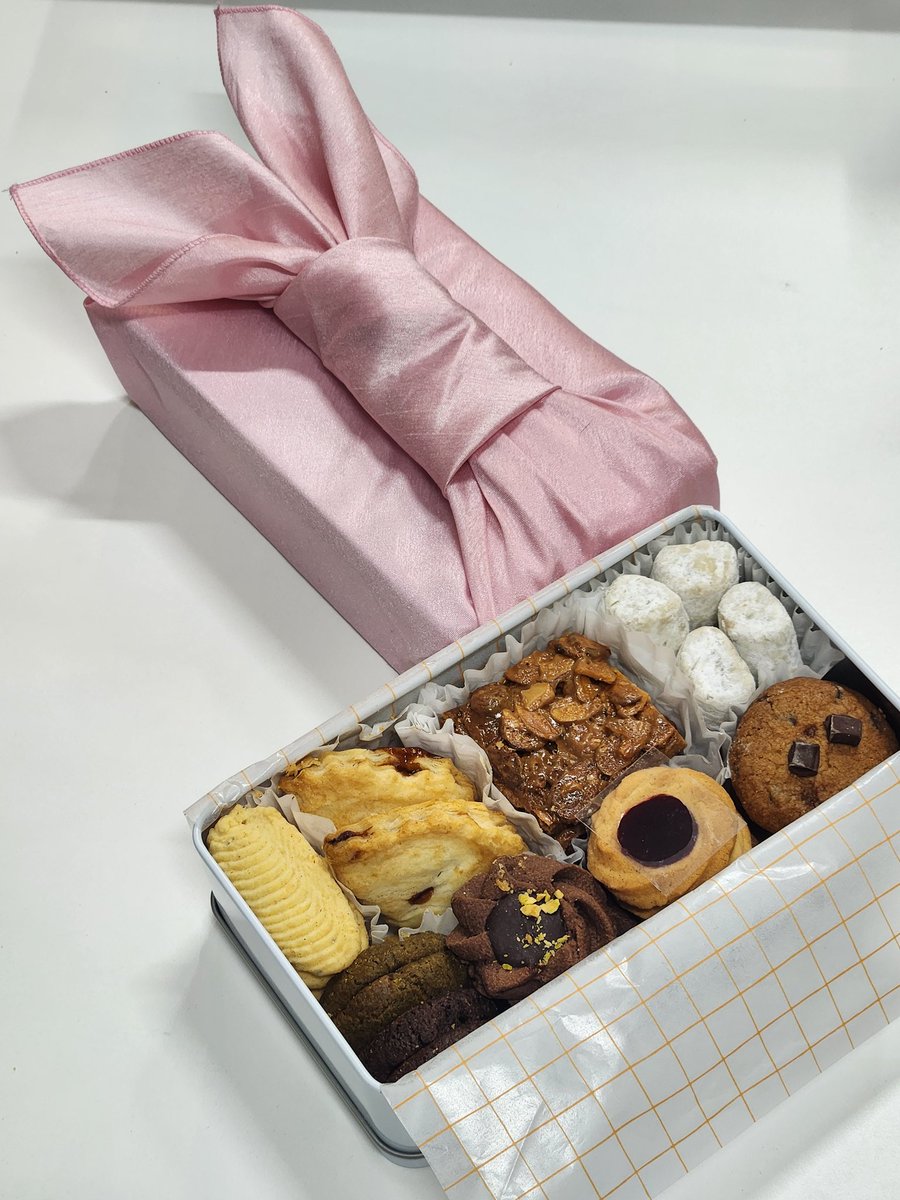 [RT, 팔로우]한 분께 쿠키세트를 드립니다(인증샷필수📸)

alongtimea90.mysoho.com/product/286794

주문기간 [5월3일 낮12시~5월4일 18시]
출고일 [5월7일]

가정의 달 쿠키세트 2차 판매를 진행합니다.  호불호가 적고 편하게 먹을 수 있는 구성의 쿠키세트입니다.