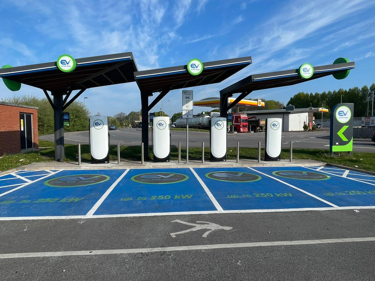 EG ON THE MOVE tweet media