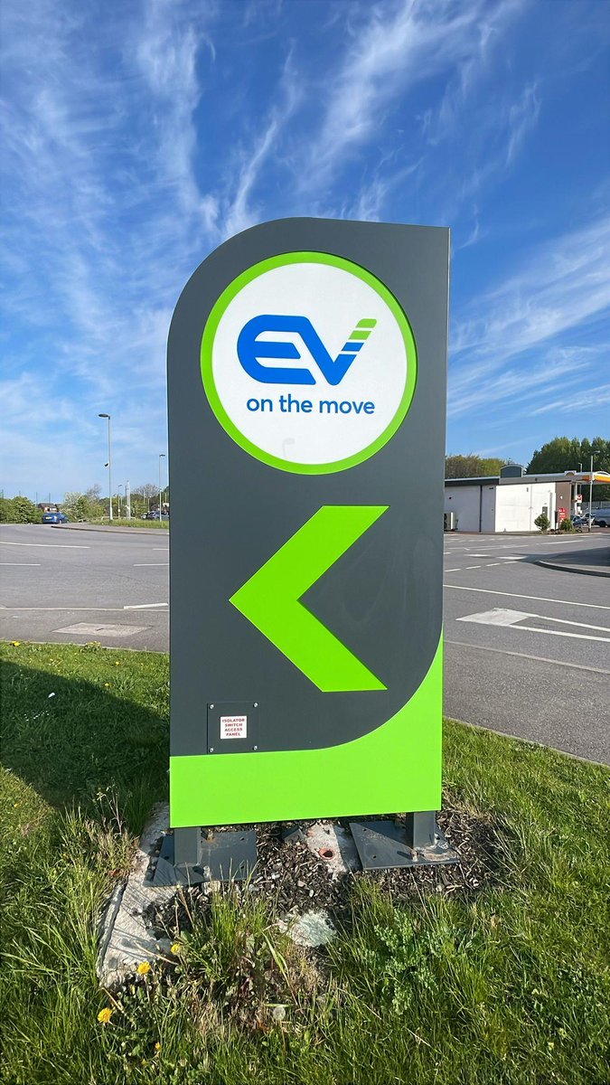 EG ON THE MOVE tweet media