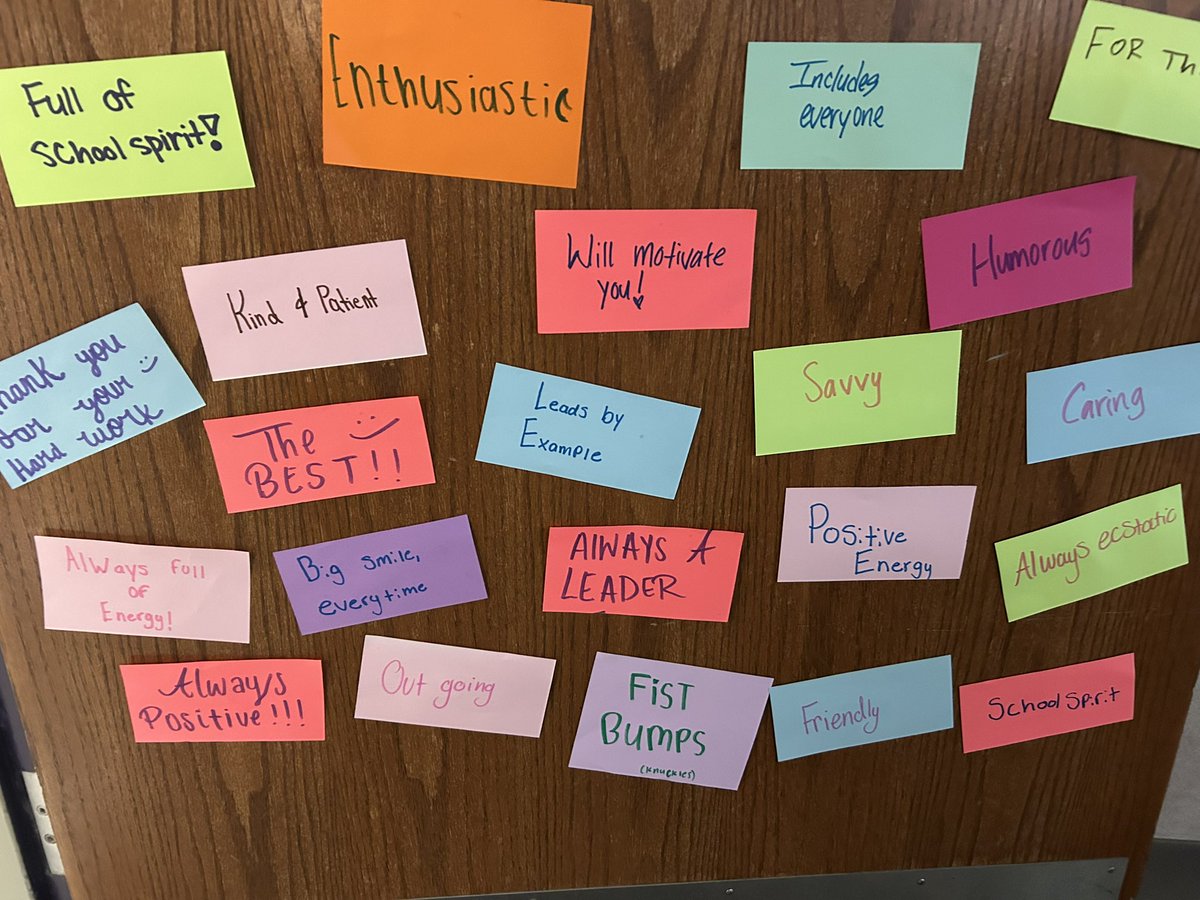 MrCathey21's tweet image. Our Bulldogs gave me some Words of Affirmation on National Principals Day. People appreciate being appreciated 🙌🏾

Love our School. Love our Culture. Love our Bulldogs 💜💛

#ForTheH #DawgLife #NotEasy #ButSimple