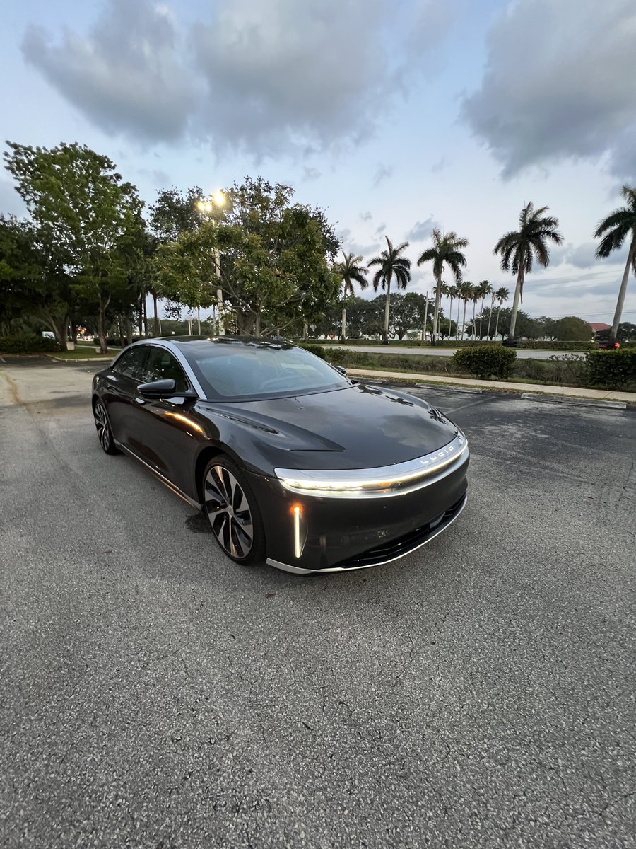 lambo199721's tweet photo. Electric meets luxury π€
Lucid Air now available for rentπ
https://t.co/Ls2qWMpdbg
#sunsetexoticsmiami #exoticrentalcar #luxuryrentalcar #lucidair #electricvehicle #miami https://t.co/Exa2rbmA7P