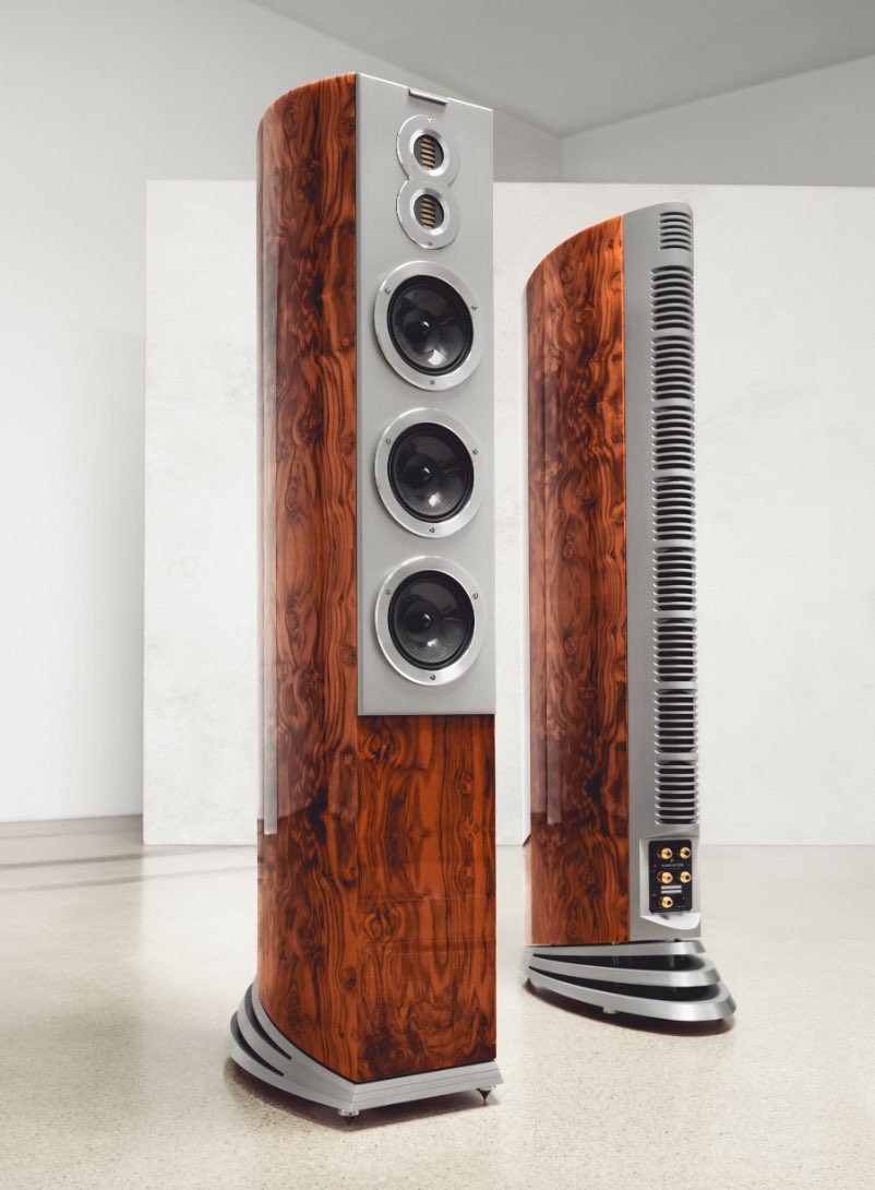 World Exclusive Review!
Audiovector R 10 Arreté launched today! 

hi-fi+ got the world first look at the new flagship model. 

hifiplus.com/articles/audio…
