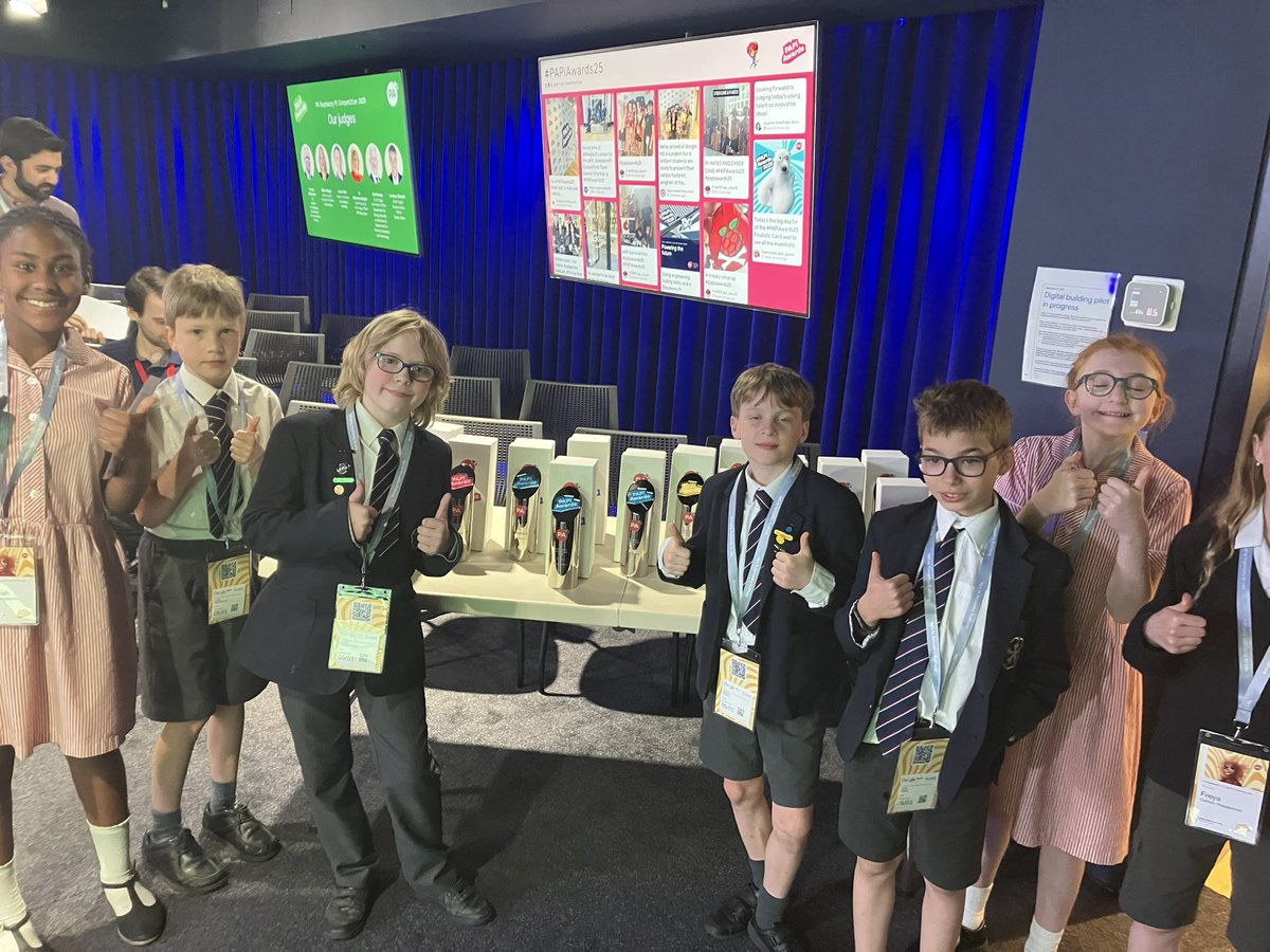 KESBathJunior's tweet image. 6 students. 1 mission: tackle climate change with code. Their Raspberry Pi-powered app gives tailored feedback to help users cut carbon emissions. They’re just 9-11 years old! #ComputingWithPurpose
@Google @googlecloud @PA_Consulting
#PAPiAwards25