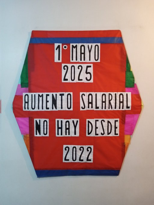 ReporteYa's tweet photo. #1May #DíaDelTrabajador 
Mensaje del @srpapagayos este jueves: " #1May - 2025 Aumento salarial no hay desde 2022". https://t.co/tsDbIIYiJz