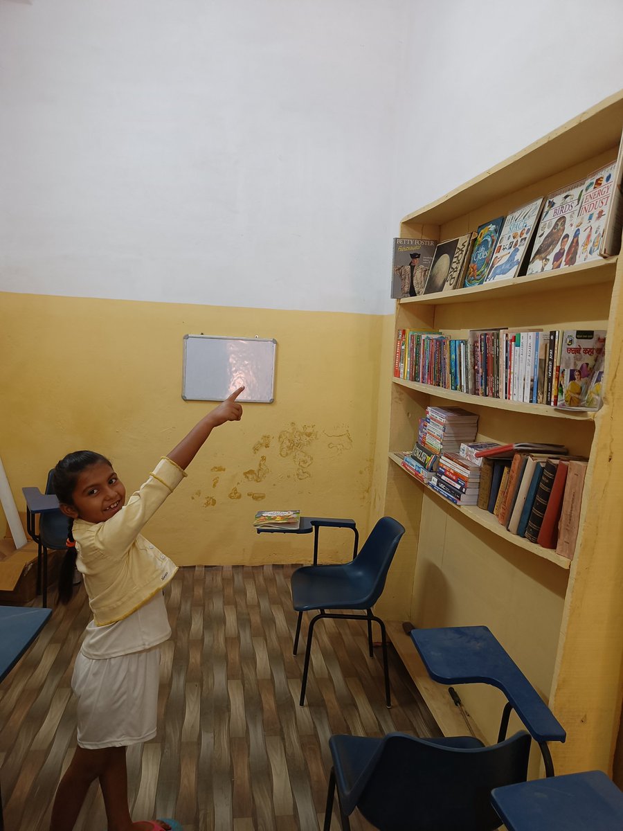 Mirzapurlibrary's tweet image. A young library member traveled 50 kilometers with her father to visit the library. She eagerly borrowed 4–5 books for herself and her younger brother. As she received her issued books, she cheerfully said, "Bhaiya, ham agle mahine fir aayenge!"
#freelibrary #haq_ki_library