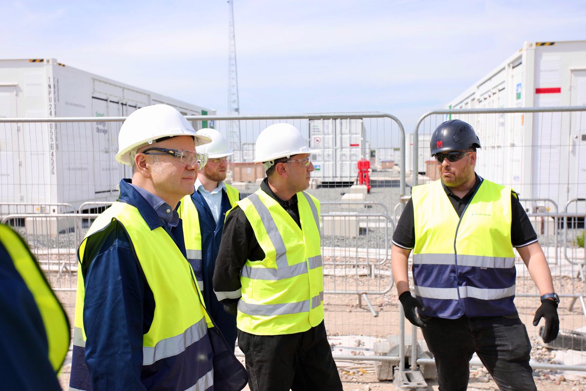 Within the Meeting of the Intergovernmental Commission, we visited Richborough Energy Park, developed by Pacific Green company. We got acquainted with the best practices in the green energy transmission project, interconnectors, grid-scale battery storage system between Morocco