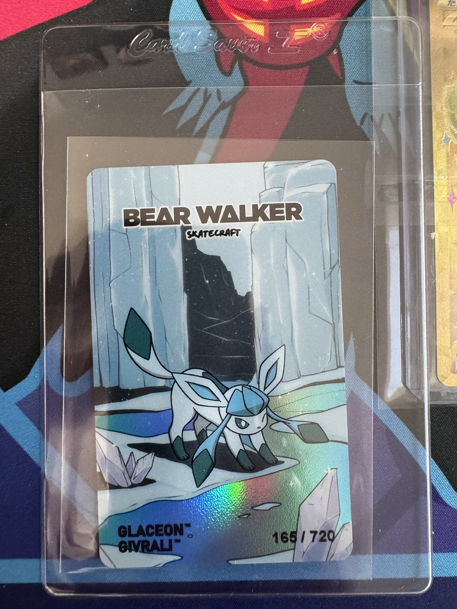 Finally got a glaceon skateboard! Thank you <a href="/PokeCorsair329/">@PokeCorsair</a> for such and easy deal!