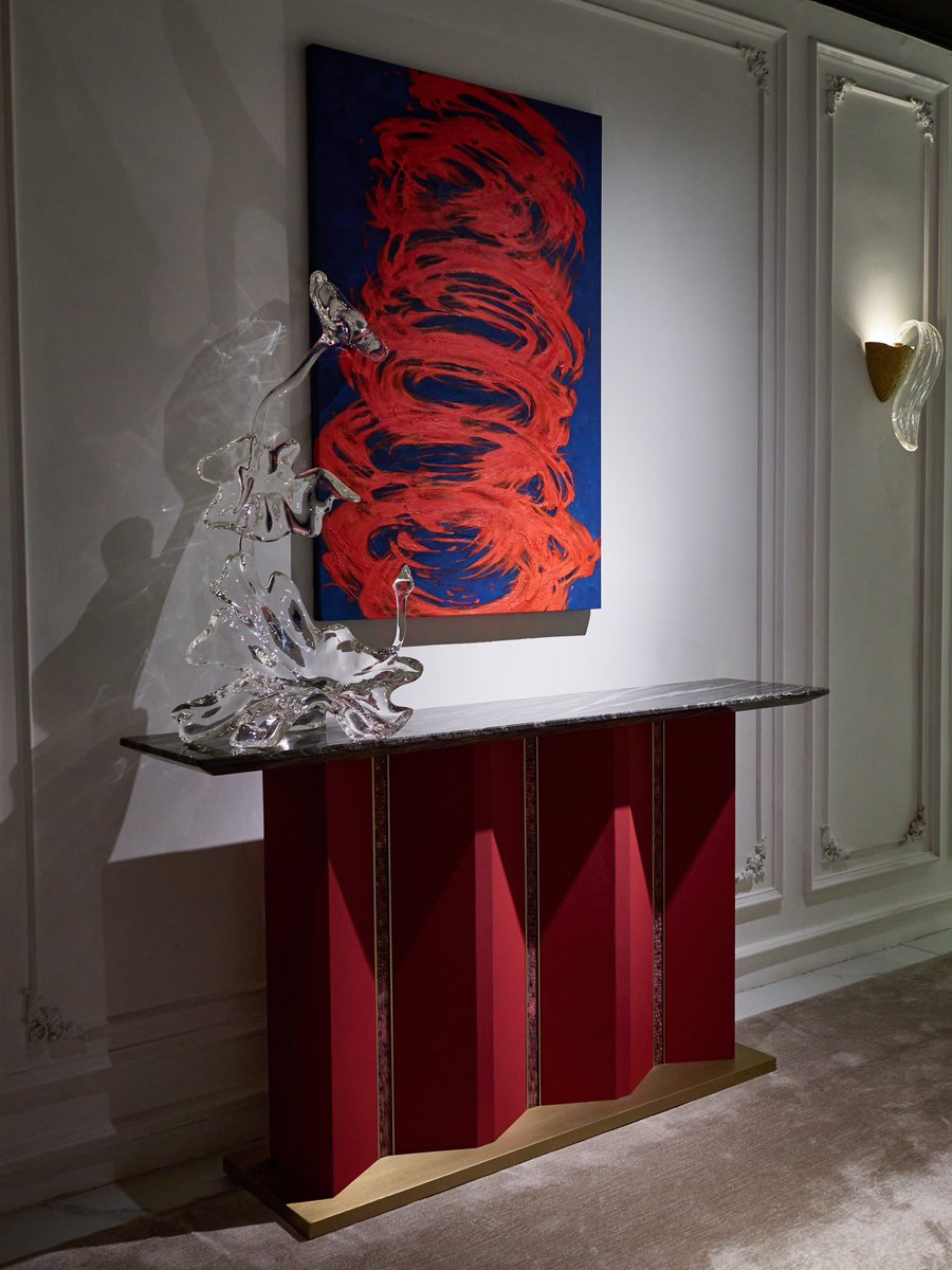 tdcasa_studio's tweet image. 🔥Red Statement Piece | Artistic Fusion in Your Foyer

 When modern sculpture meets bold red cabinet — elevate your entryway with gallery-like drama.
 This is not just storage, it’s a conversation starter.
 #InteriorInspo #LuxuryFurniture #StatementDesign #ritong #amonic