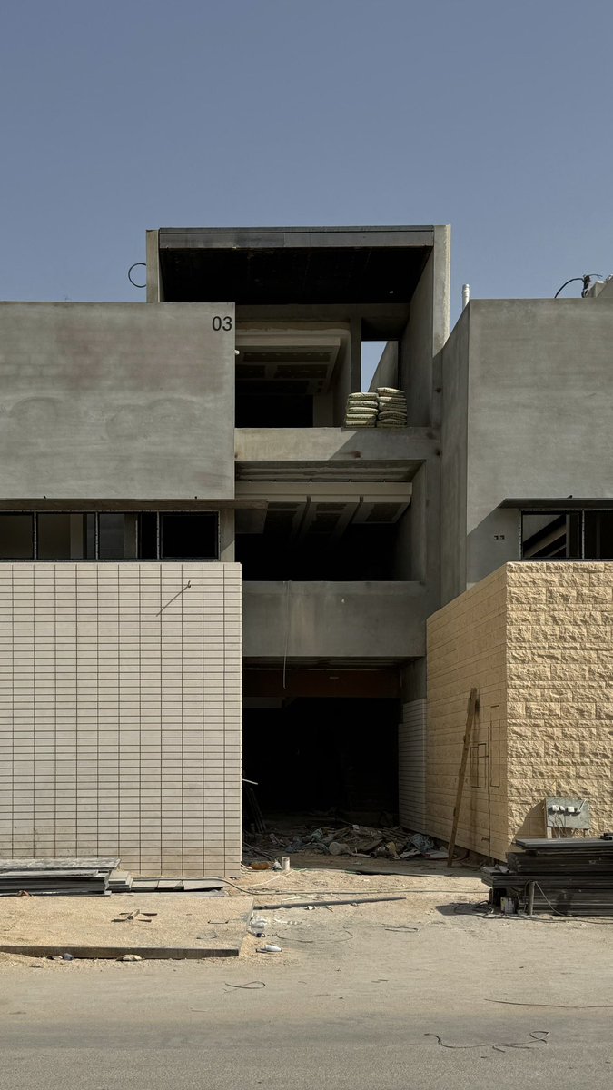 DEPTH OF FIELD tweet media