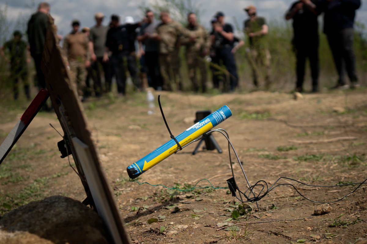 Invictus_GR's tweet image. If an operator comes across a piece of ordnance they can’t move or can’t destroy in place, they can always burn it. Our training team demonstrated the use of the @Disarmco Dragon MK8 thermite lance and its effects on different types of materials. 

#eod #demining