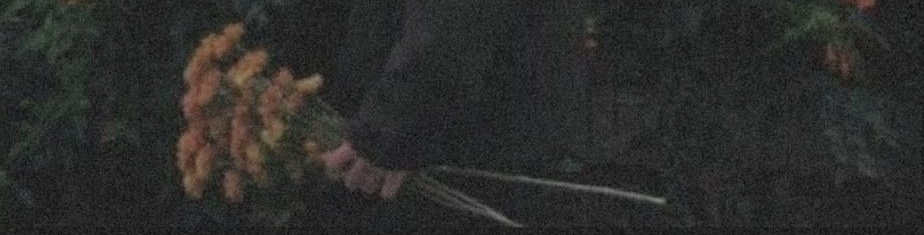 |• İçimde bir yerde 
Her yer, her yerde...