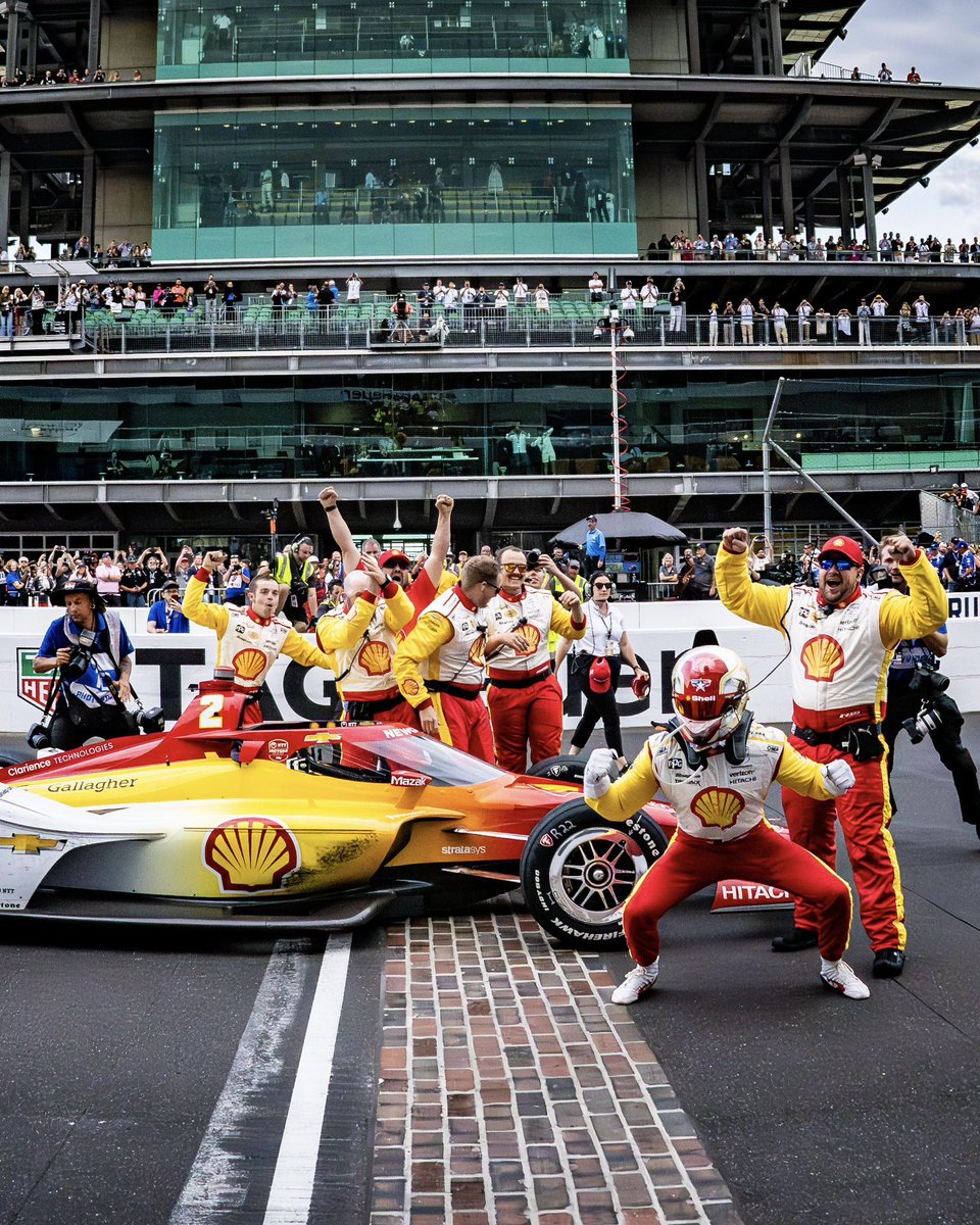 Month of May … the best month!  🥛 🏁 

#ThisIsMay #Indy500