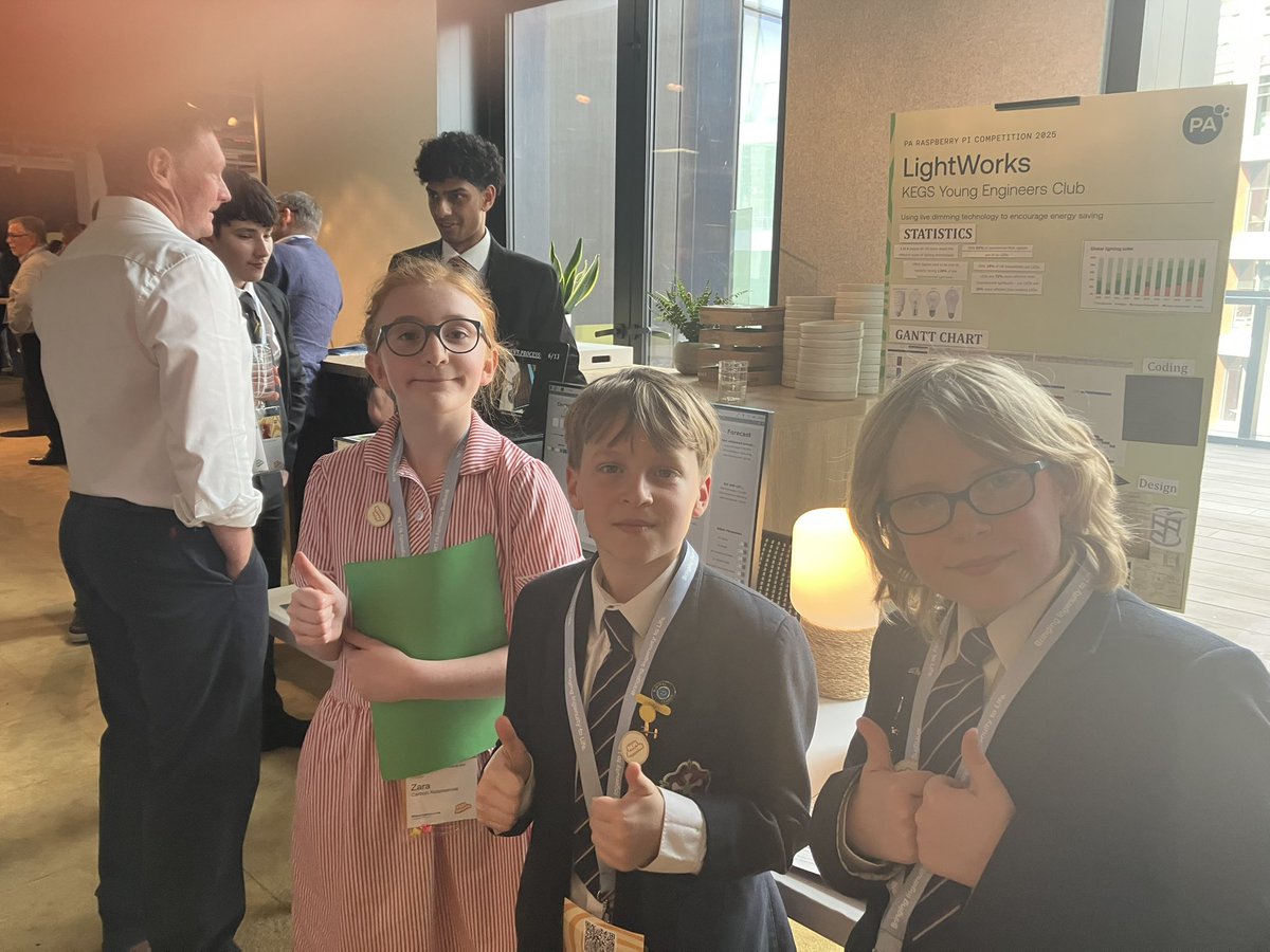KESBathJunior's tweet image. It’s not just about code — it’s about impact. Students from around the UK are showing how tech can make the world greener, one footprint at a time. #supportingteamates#TechForGood #CarbonFootprintApp
@Google @googlecloud @PA_Consulting
#PAPiAwards25