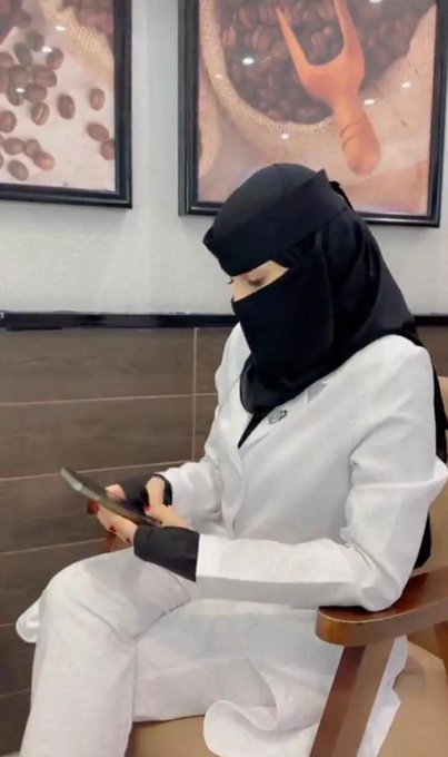 زواج مسيار 
#جدة 
سعوديه 
العمر٣٥
مطلقه
الوظيفه/دكتورة
ترغب زواج مسيارعلى بيتها 
الجاد تواصل واتس مع ام محمد ⬇️
wa.me/966595115642