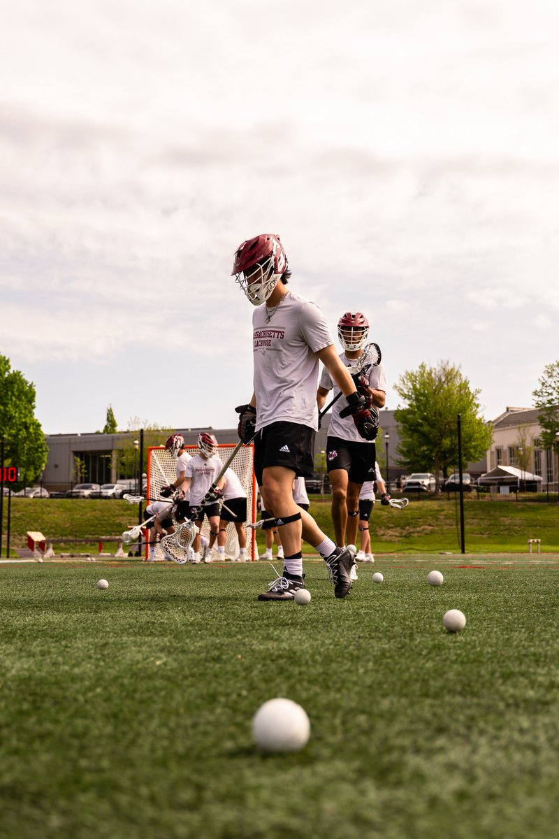 Locked in 🔒

First faceoff coming up shortly...

🆚 No. 10 Richmond
📍 Philadelphia, Pa.
🏟️ Sweeney Field
🖥 ESPN+: tinyurl.com/249z8cub
📈 tinyurl.com/2d624rws

#GorillaLacrosse 🦍 X #Flagship 🚩