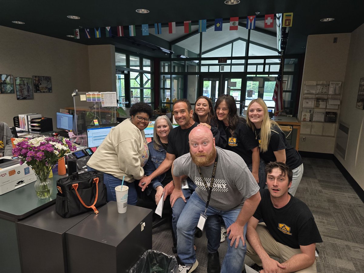 itsjrussell's tweet photo. #wearehickoryweareone @OrioleTweets https://t.co/1MLEfdkdlV