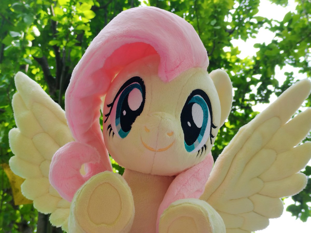 Hi, everypony, it is May Day, a day to celebrate all the hard work everyone does. But please don’t forget to take a little break too, okay? Maybe curl up with a good book, have a cozy nap, or spend time with animal friends... Let’s all be kind to ourselves today—you’ve earned it!