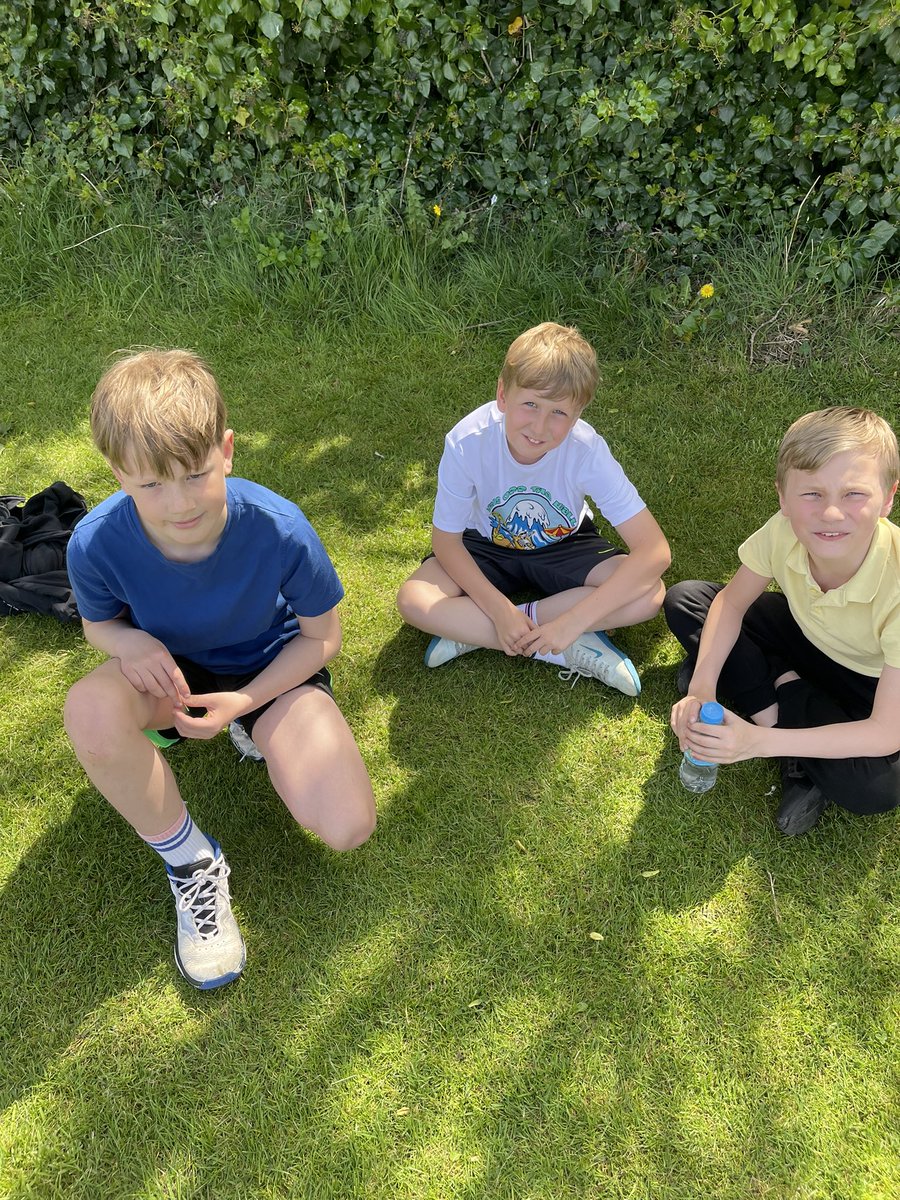 MissJacquesNBPS's tweet image. Our Y5/6 children had a gorgeous afternoon in the sun for the @edsentialuk athletics competition. They took part in lots of field events such as speed bounce, balance beam, long jump, chest push and vortex. They then completed the afternoon by running in a number of races.