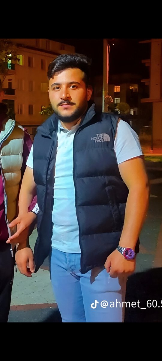 gonuldagi_xfp's tweet photo. 21 yaşında gencecik bir çocuk bugün defnedildi lütfen kimsesiz bırakmayın onu bu hayatta yalnızdı, yalnız kalmasın şimdi @RTErdogan @Akparti @akpartiistanbul @adalet_bakanlik @yilmaztunc @AliYerlikaya @TC_icisleri @tcbestepe #FatihAydın #FatihAydınİçinAdalet https://t.co/EF4viXQQpn