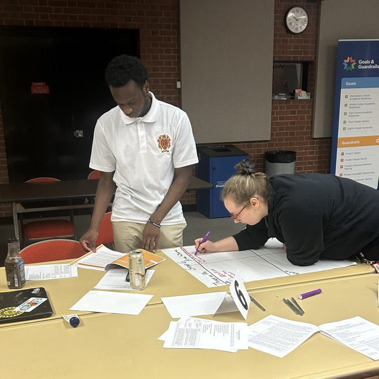 Doss_High's tweet image. Doss HS students Jamel Bishop and Chris Lucas recently participated in the Academies of Louisville Experience at JCPS Van Hoose Center.
Great work Dragons!!