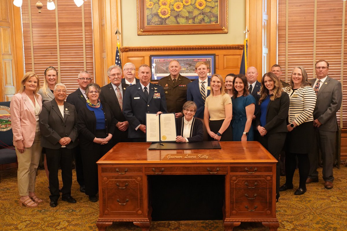 Leah Fliter (@leahfliter) on Twitter photo <a href="/GovLauraKelly/">Governor Laura Kelly</a> held a ceremonial signing for HB 2069, which included an interstate licensing compact for school psychologists. KASB was proud to work w/the Kansas Chamber, bipartisan #ksleg, the military, & school psychologists to support military spouses & our #ksed schools🏫🇺🇸 <a href="/GovLauraKelly/">Governor Laura Kelly</a> held a ceremonial signing for HB 2069, which included an interstate licensing compact for school psychologists. KASB was proud to work w/the Kansas Chamber, bipartisan #ksleg, the military, & school psychologists to support military spouses & our #ksed schools🏫🇺🇸