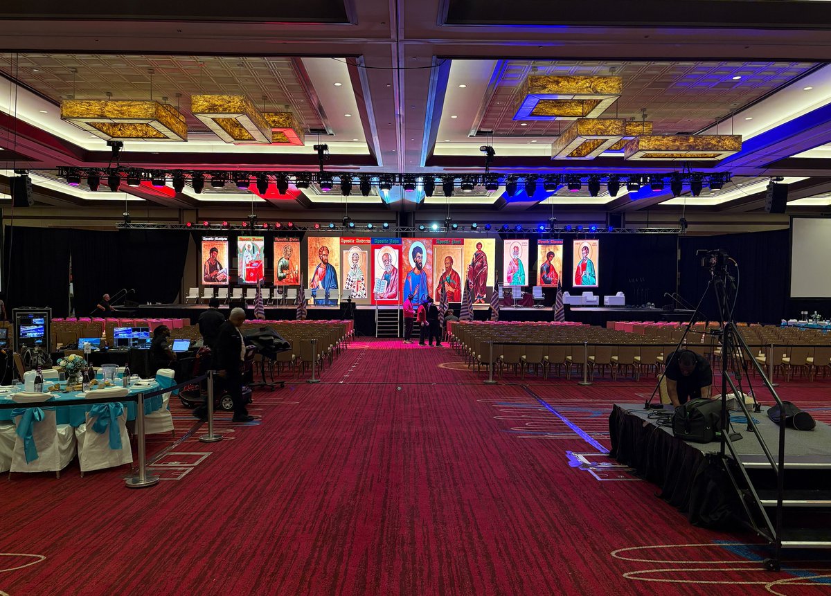 cprmms's tweet photo. Another amazing Easter Passover event with the Organization of Black Hebrew Israelites—this time at Harrah’s in Atlantic City.
Dynamic stage. Flawless visuals. AV that delivered.
🎥 20’ jib
📺 Barco E2
🔲 12 Absen LED panels
🎬 Multiple flown projection screens
#EventProduction https://t.co/6zo3agUhiP