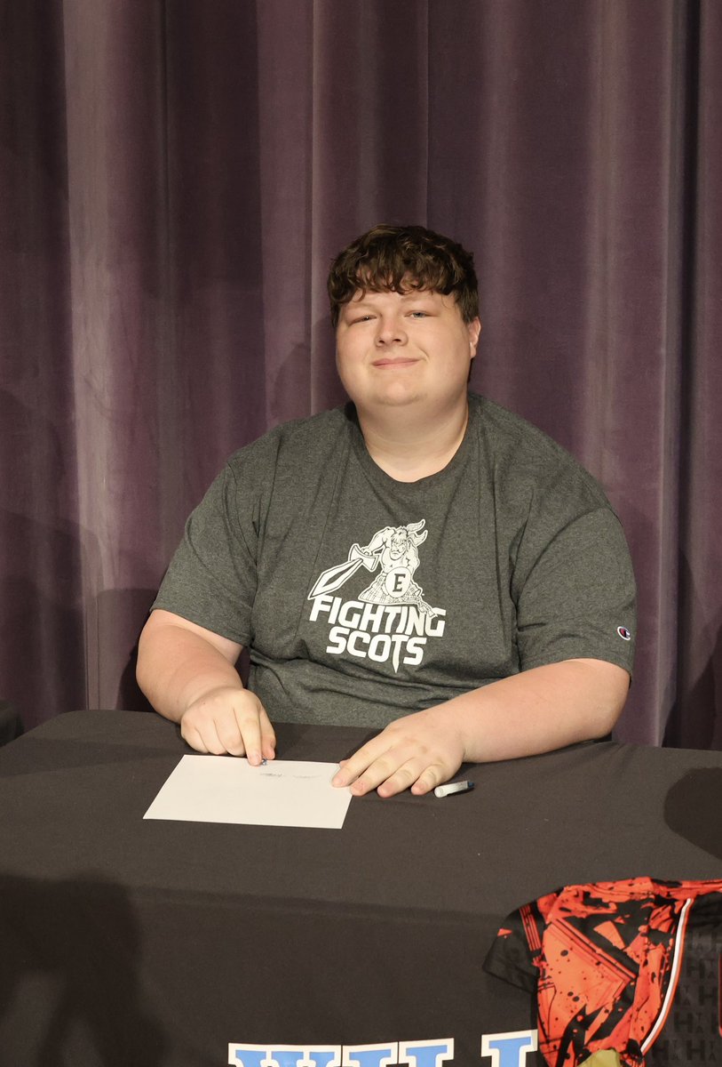 WB_ATHLETICS's tweet photo. @WillowbrookHS1 @dkrausewb @gsbwbrook @WBFLAGFOOTBALL @WbFootball Kasen Blain: Eastern Illinois (Cross Country/Track &amp; Field)
John Koterba: Pennwest Edinboro (Track &amp; Field)
Adriano Quintero: College of DuPage (Cross Country/Track &amp; Field)
Jaden Royal: Coe College (Track &amp; Field)
#DubsUp @WillowbrookHS1 @dkrausewb @WB_TracknField (3/6) https://t.co/2uA5esn8F2