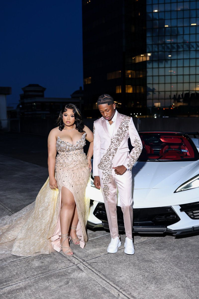 BIGCERTIFIEDHOE's tweet photo. #prom2025 https://t.co/Y8vkLTLBVw