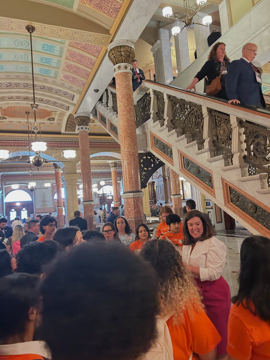 Advance Illinois tweet media