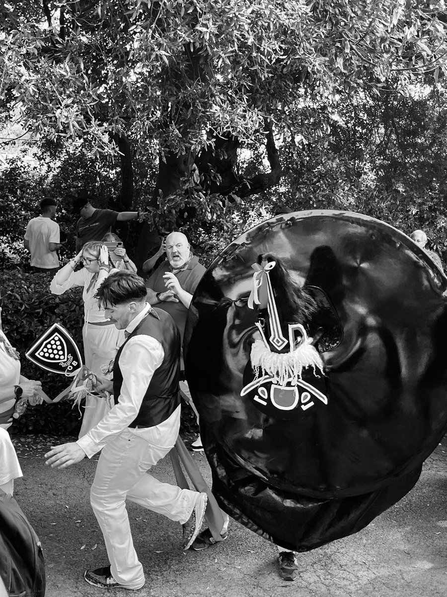 Stone Club tweet media